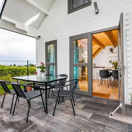 Sloneczna Zatoka 度假居 Slawoszynko